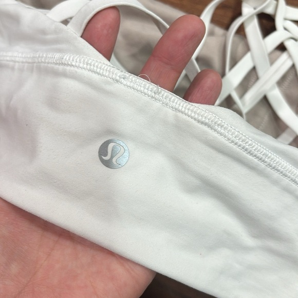 Lululemon Size 4 Top and Sports Bra - Picture 6 of 11